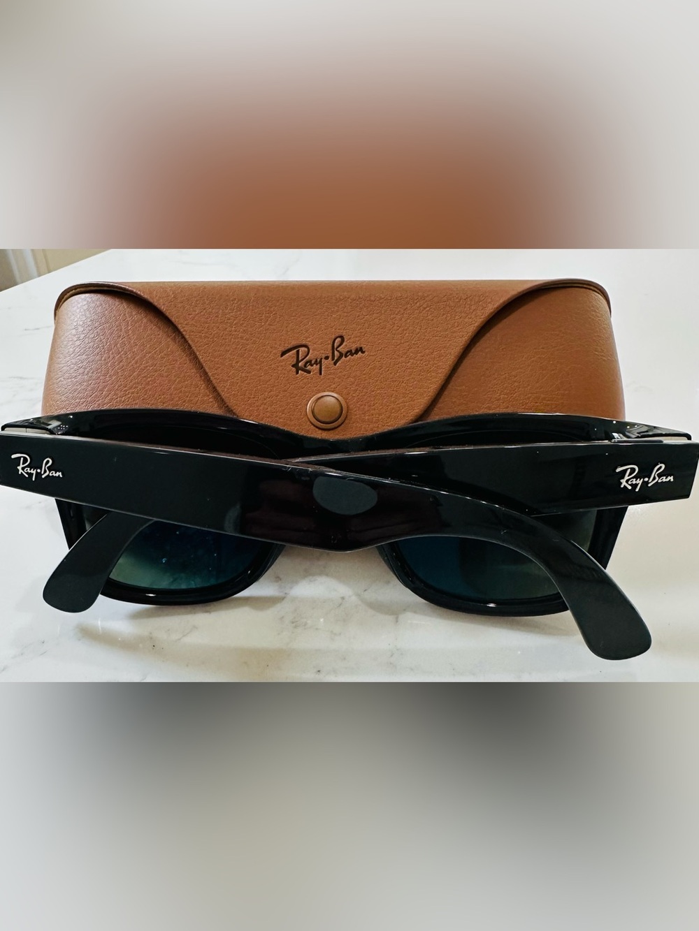 Ray-Ban Meta Black Sunglasses - Picture 4 of 5